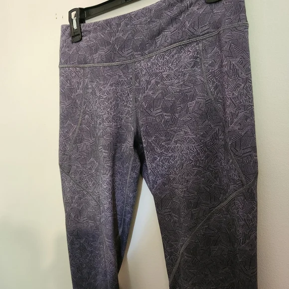 Patagonia Centered Tights Leggings - Size Medium - Like New, Performance Yoga - Picture 11 of 11